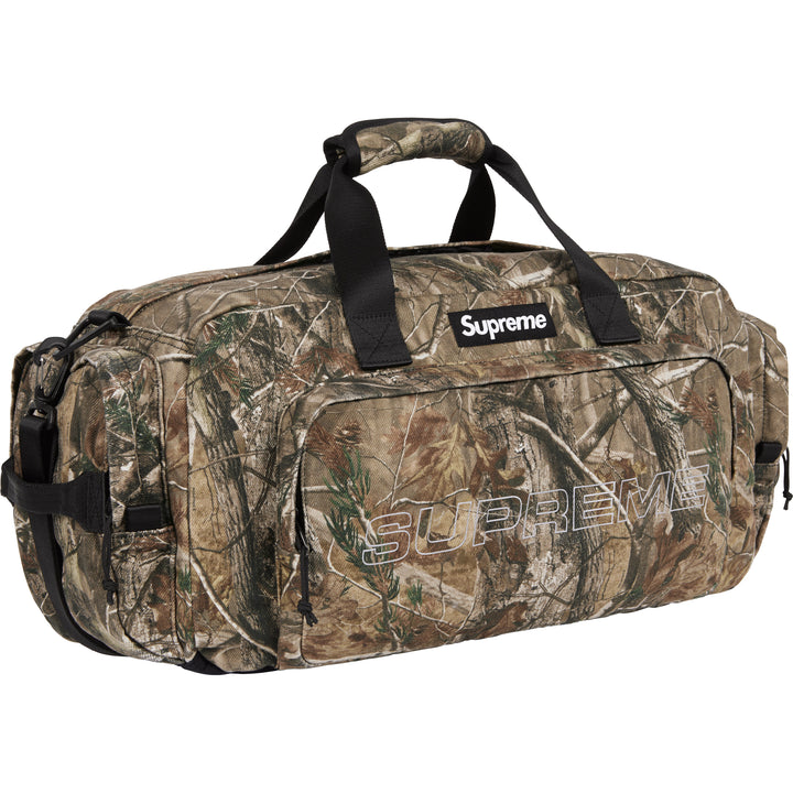 バッグ Supreme Mini Duffle Bag Woodland Camo Supreme Mini Duffle Bag (SS24) Woodland Camo - SS24 - US
