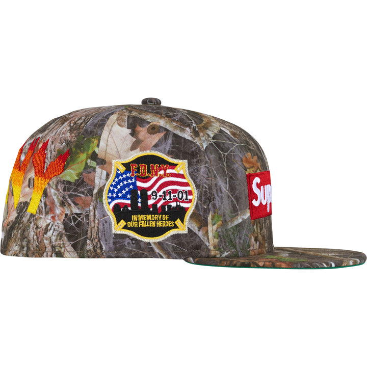 Supreme/FDNY Box Logo New Era® - Shop - Supreme