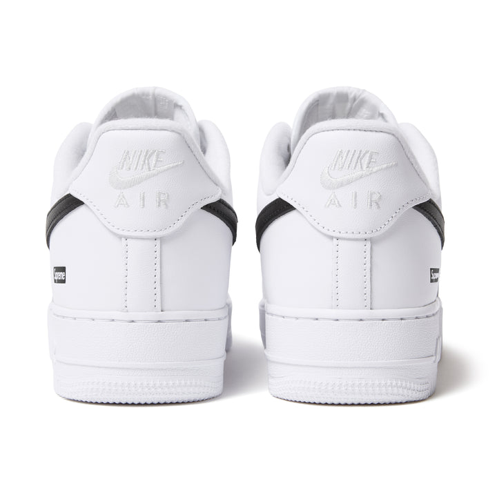 Supreme®/Nike® Air Force 1 Low